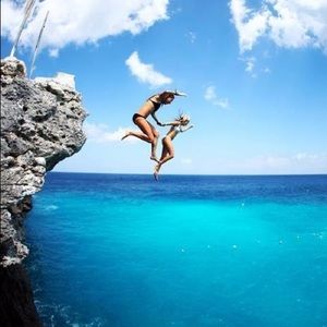 Meet your Posher, Valentina